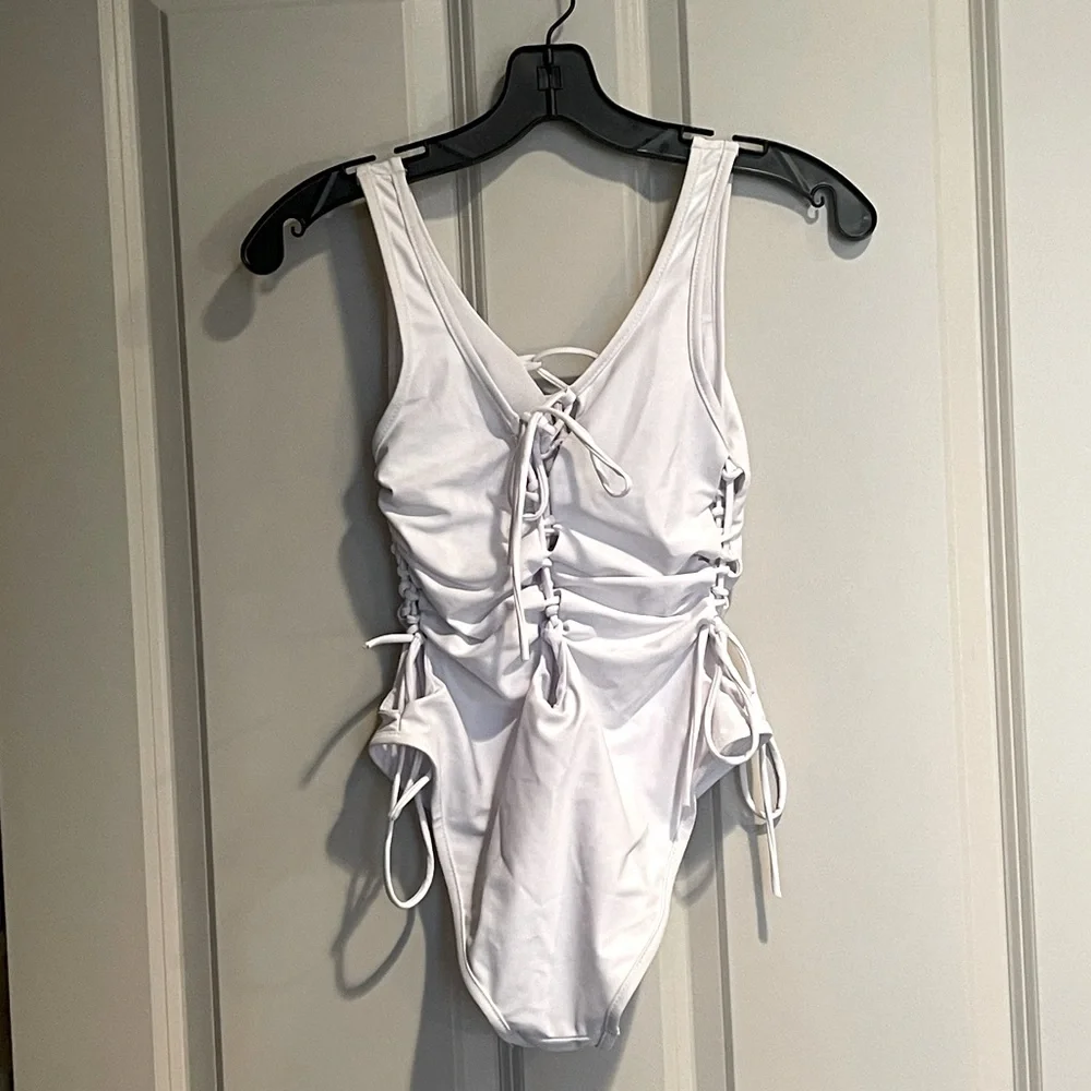 White One Piece Swimsuit Adjustable Tie Front Back & Sides - Worn 1x - Like New - Picture 4 of 6